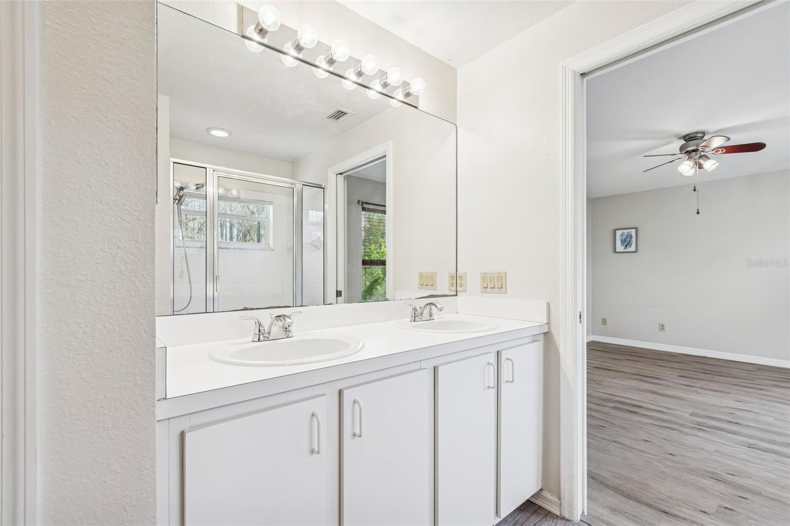 Image 24 of 46 For 8809 Casablanca Way