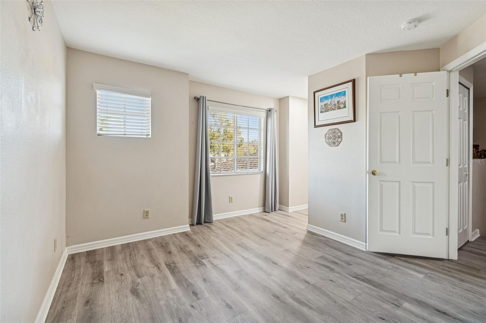 Image 28 of 46 For 8809 Casablanca Way