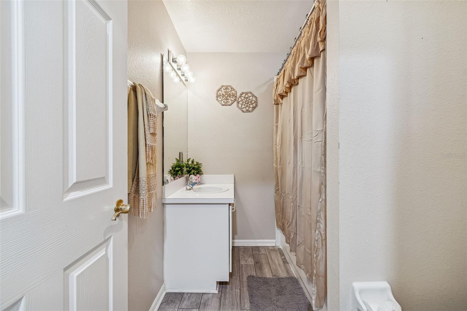 Image 34 of 46 For 8809 Casablanca Way