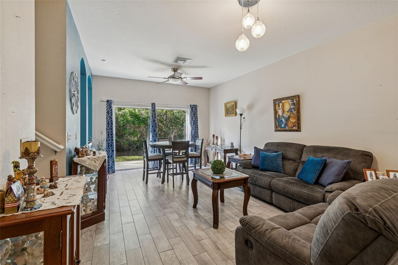 Image 6 of 46 For 8809 Casablanca Way