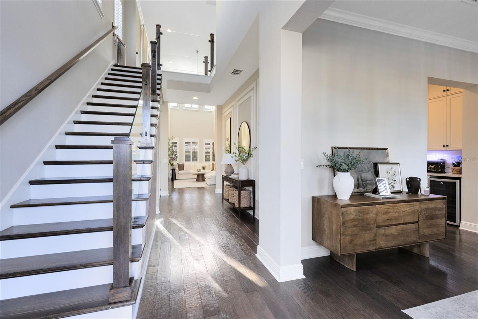 Image 3 of 54 For 9374 Reymont Street