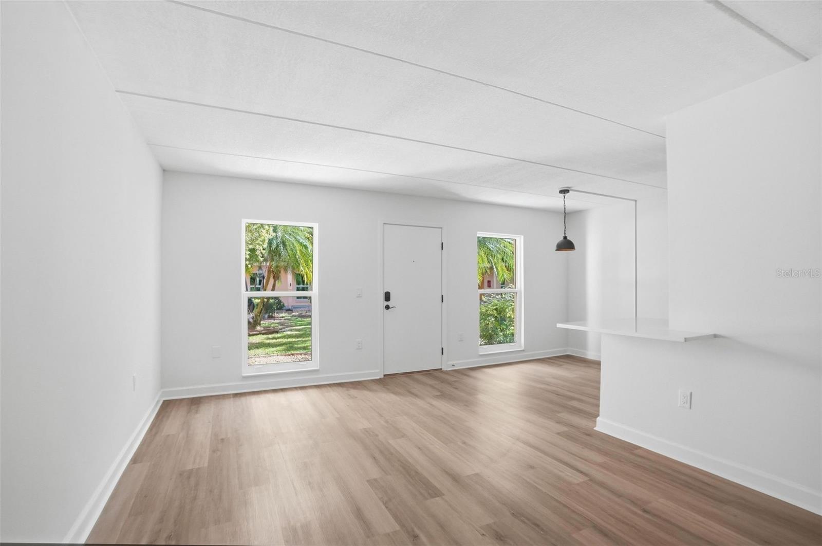 Image 13 of 29 For 8911 Blind Pass Road 122