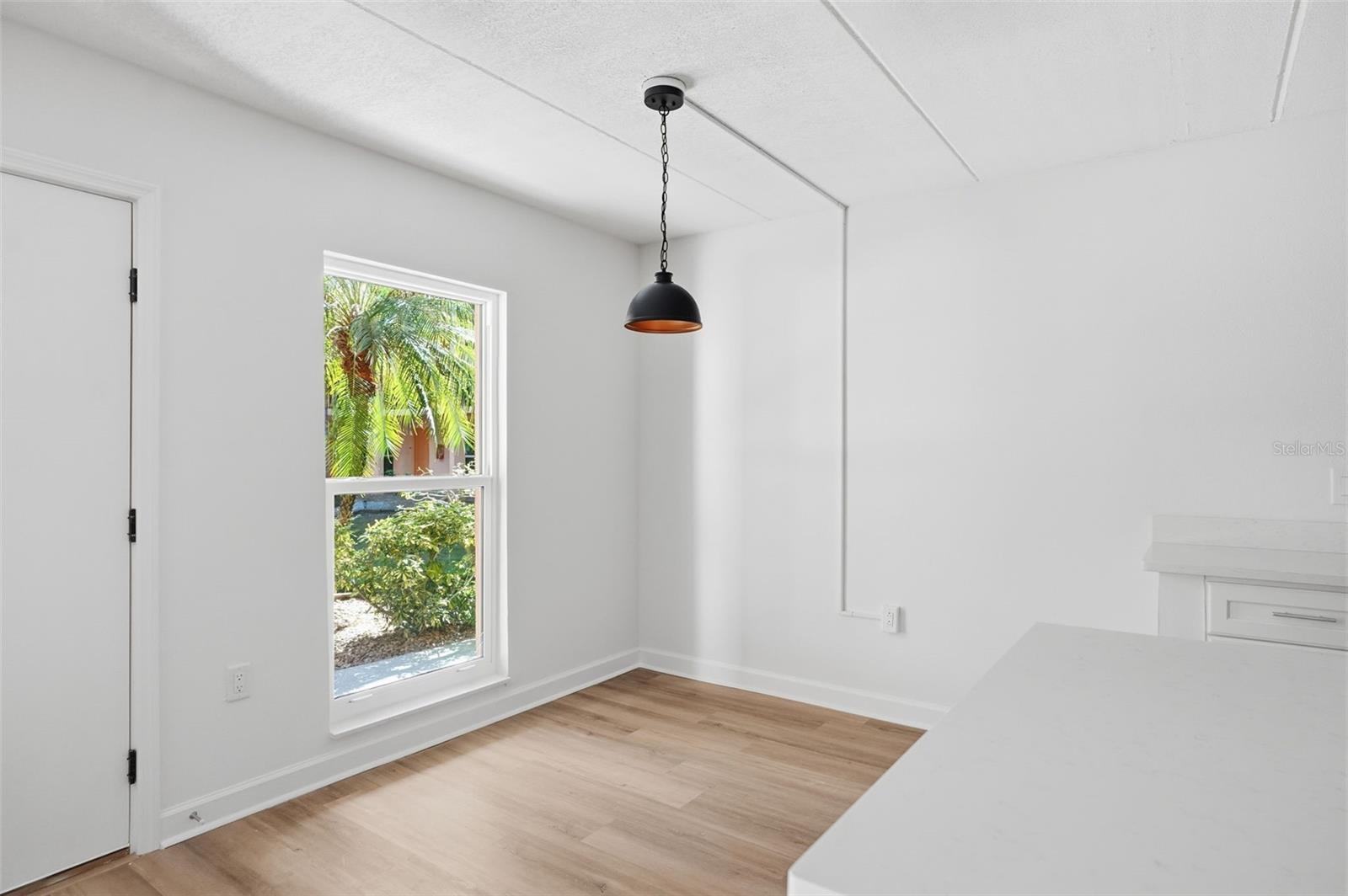 Image 18 of 29 For 8911 Blind Pass Road 122