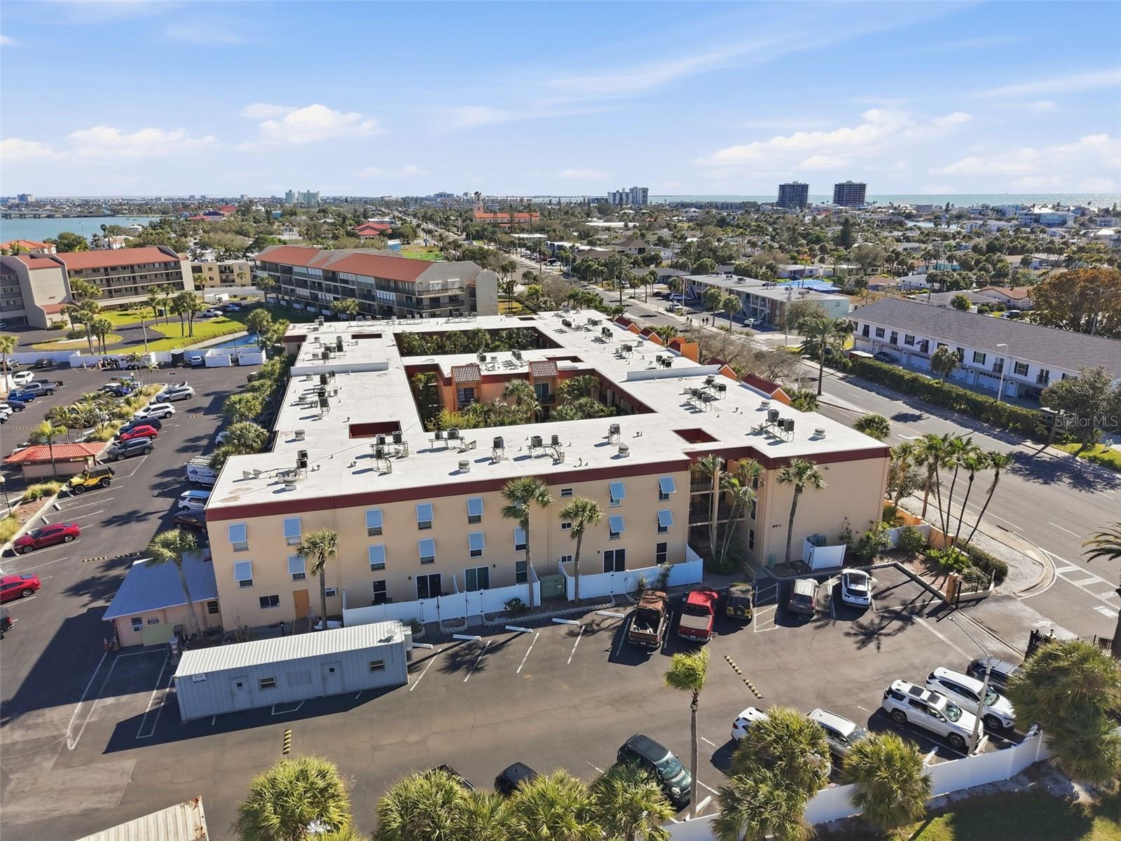 Image 19 of 29 For 8911 Blind Pass Road 122