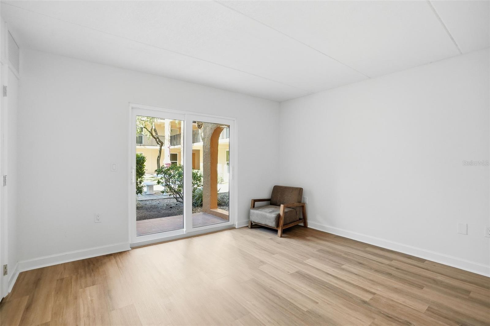 Image 22 of 29 For 8911 Blind Pass Road 122