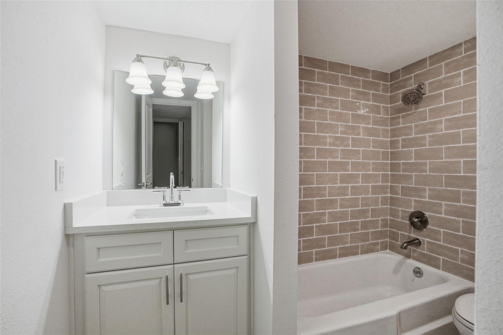 Image 3 of 29 For 8911 Blind Pass Road 122