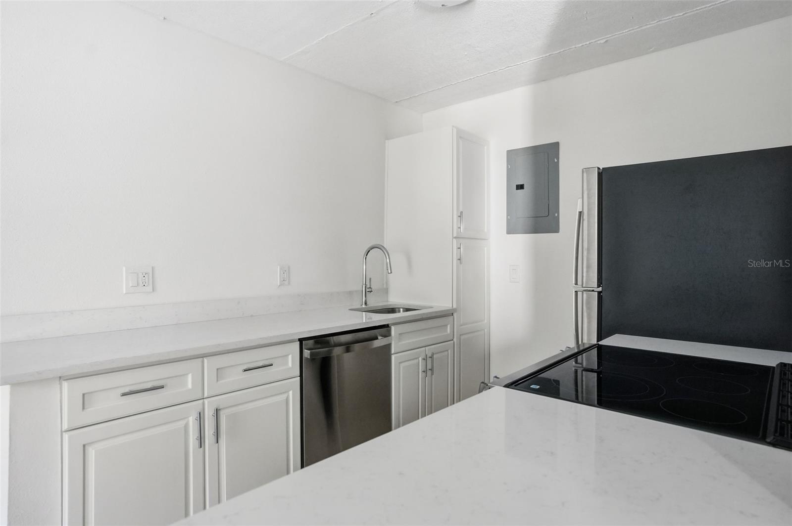 Image 7 of 29 For 8911 Blind Pass Road 122