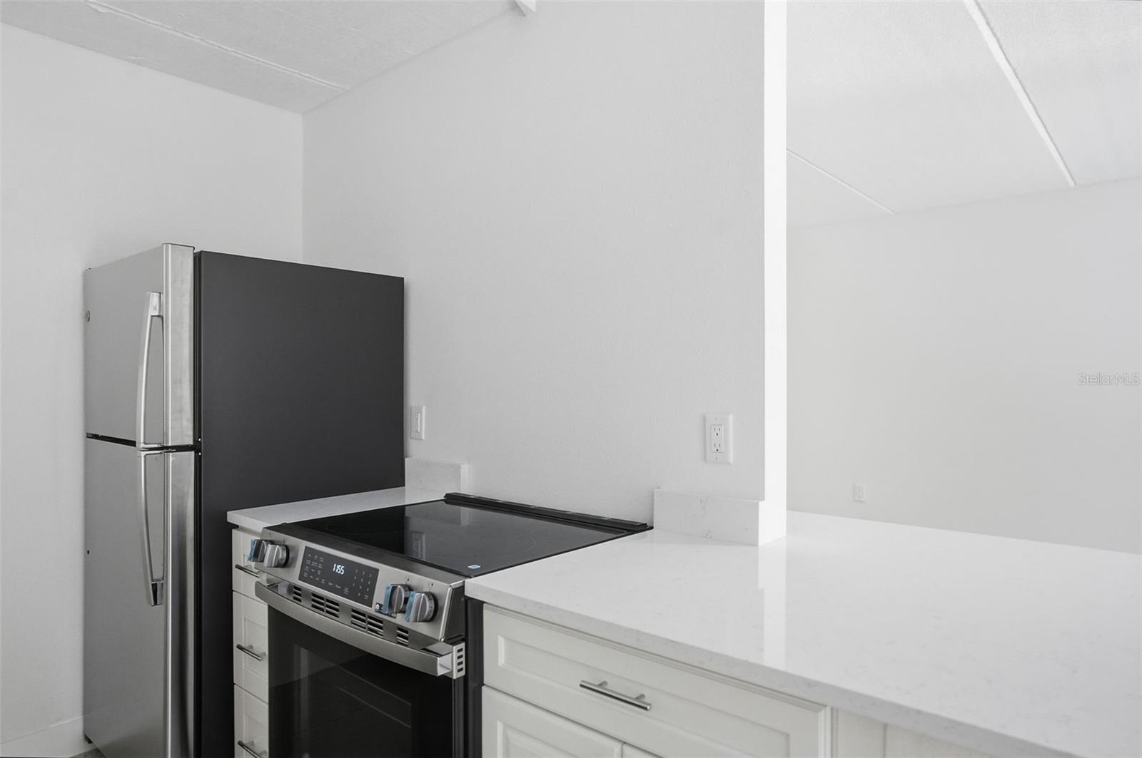 Image 9 of 29 For 8911 Blind Pass Road 122