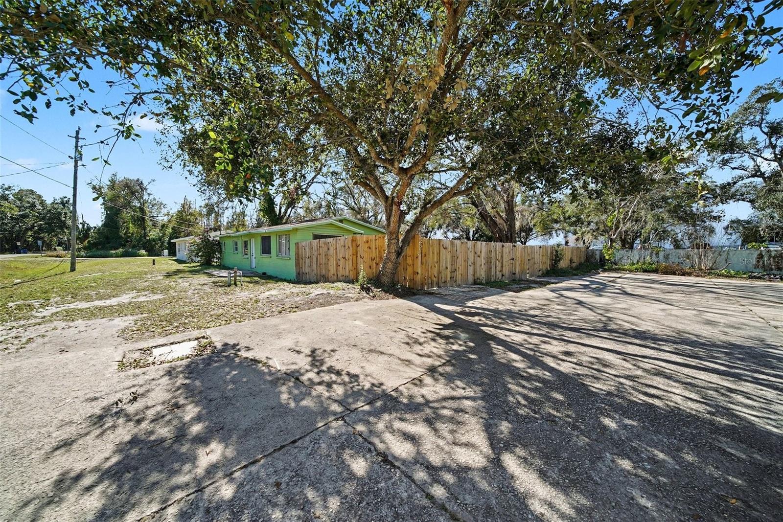 Image 6 of 39 For 5016 Garden Lane