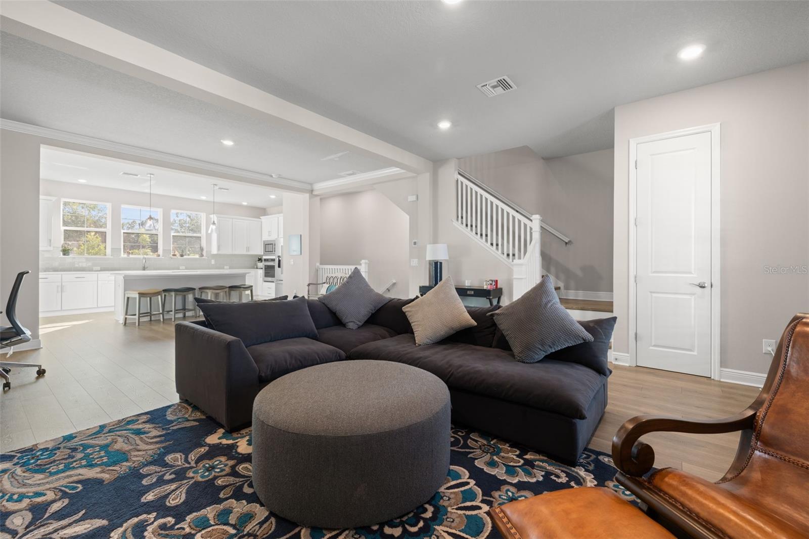 Image 17 of 35 For 2112 Azeele Street