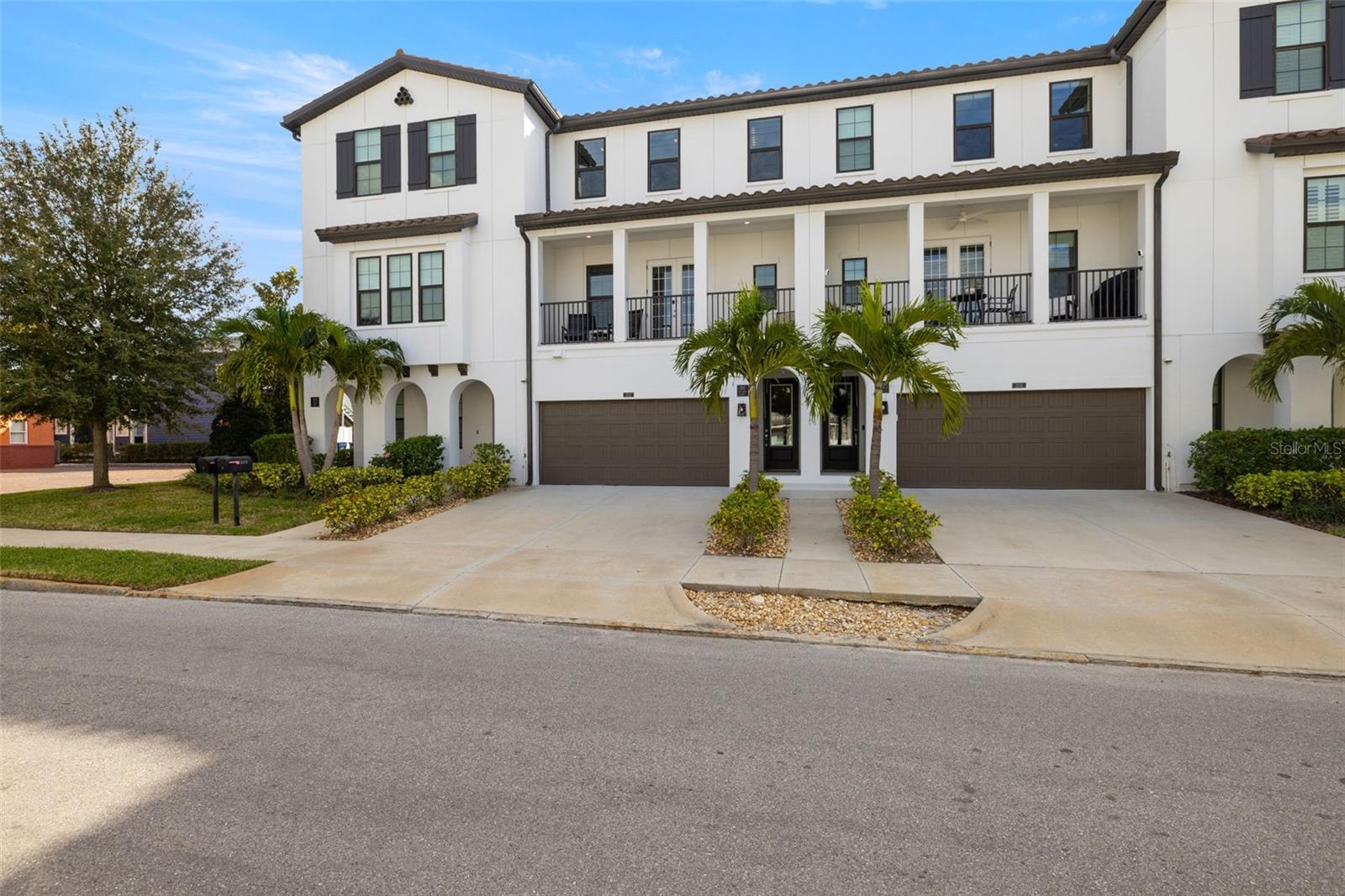 Image 2 of 35 For 2112 Azeele Street