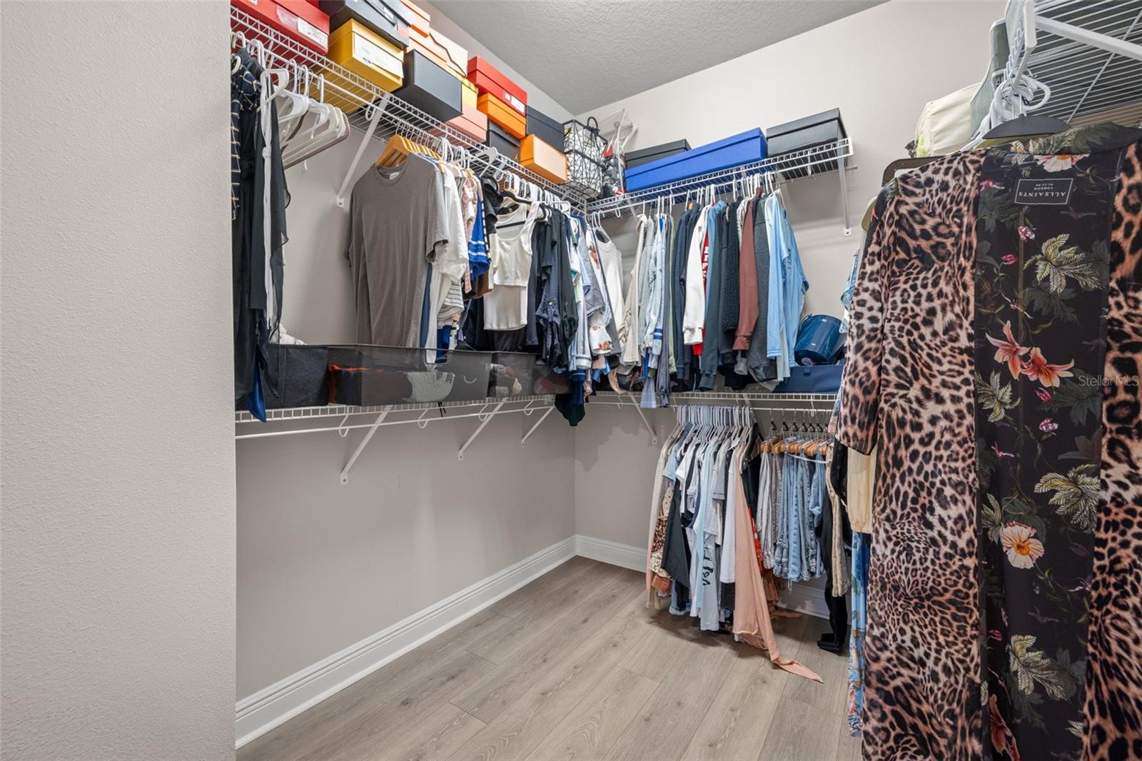 Image 30 of 35 For 2112 Azeele Street