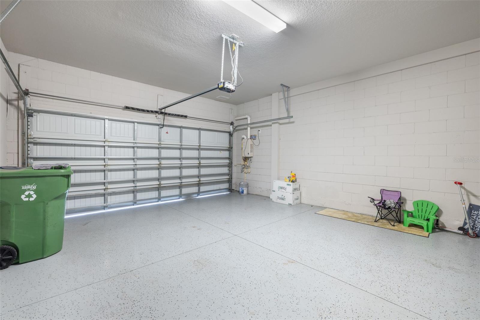 Image 34 of 35 For 2112 Azeele Street