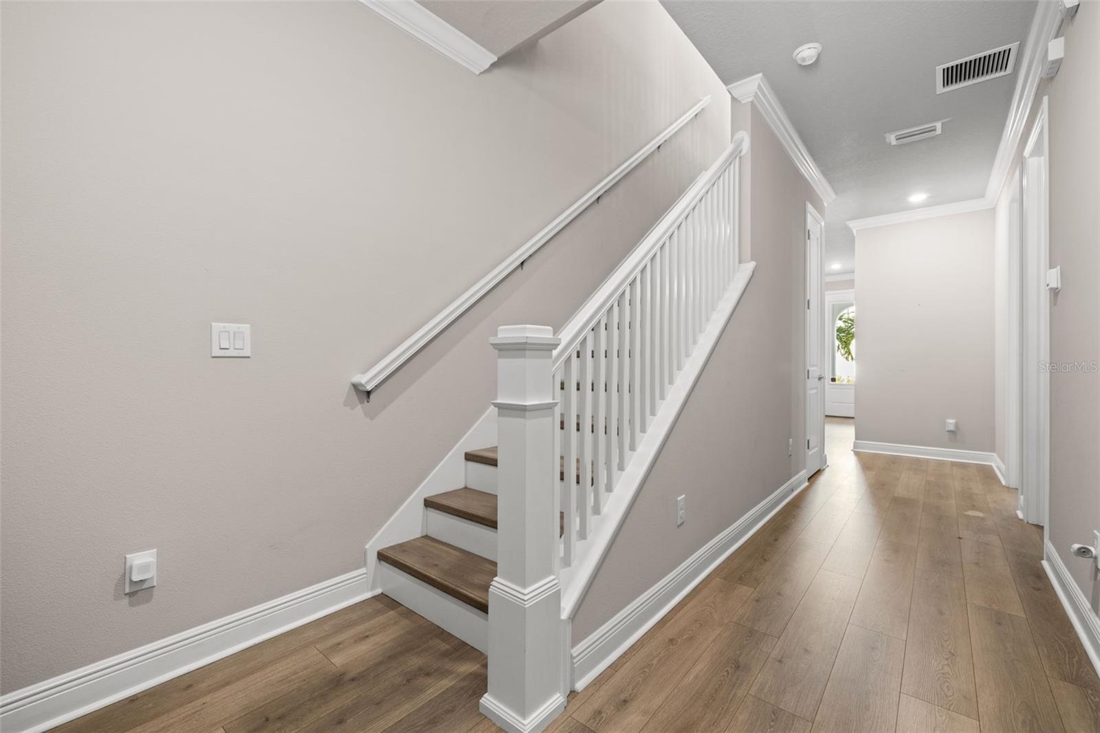 Image 4 of 35 For 2112 Azeele Street