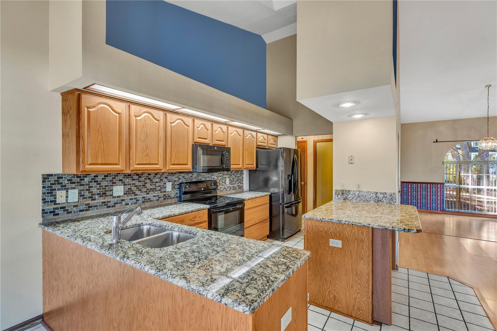 Image 11 of 52 For 11534 River Country Drive