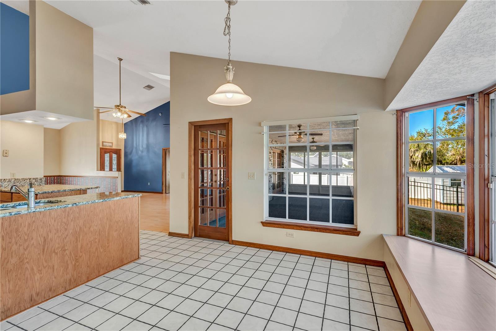 Image 13 of 52 For 11534 River Country Drive