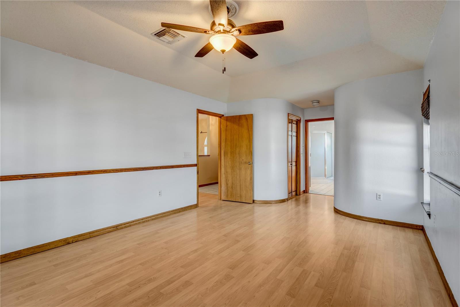 Image 19 of 52 For 11534 River Country Drive