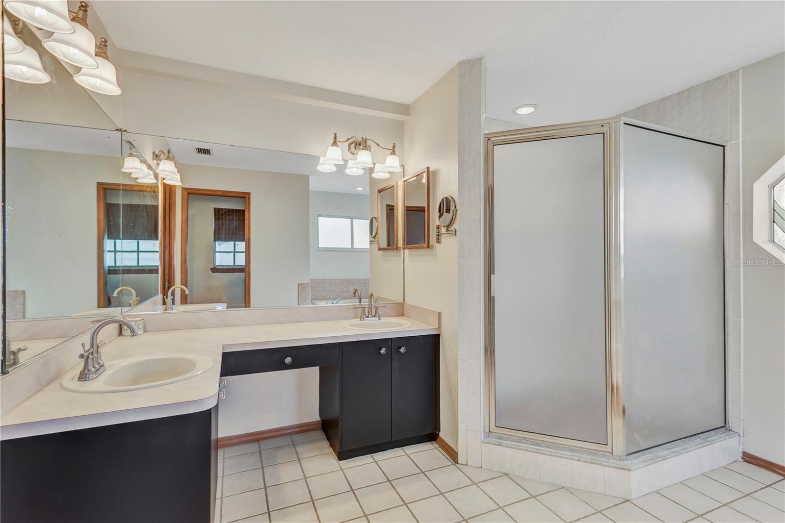 Image 20 of 52 For 11534 River Country Drive