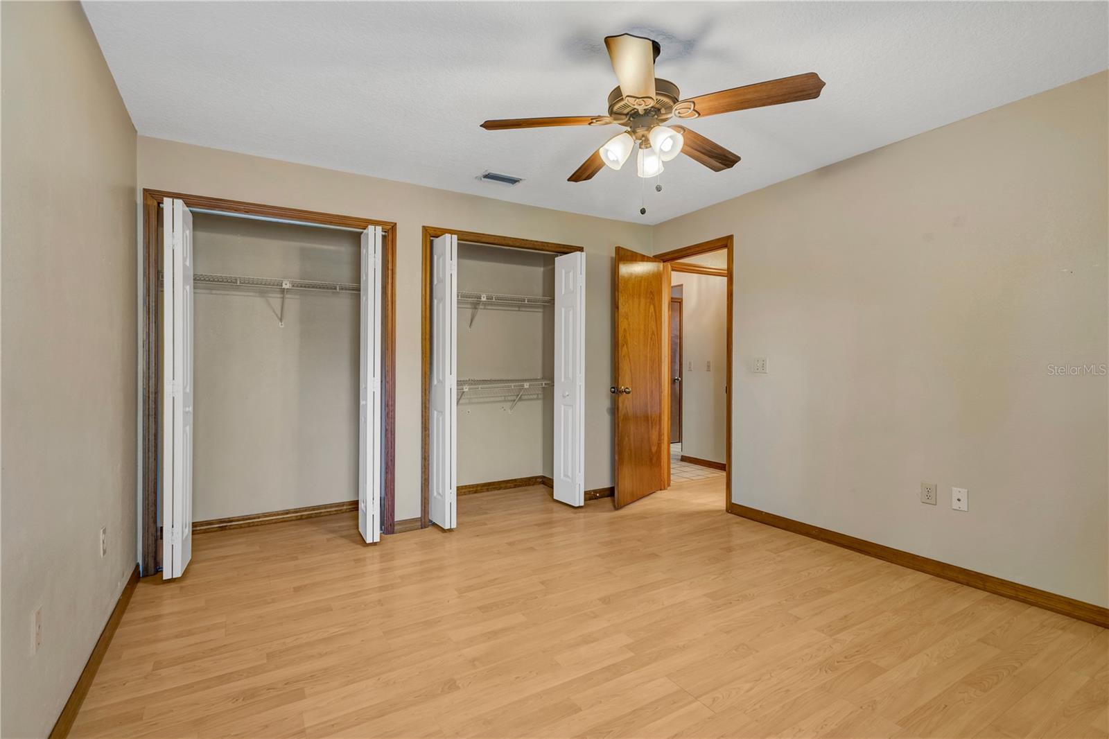 Image 23 of 52 For 11534 River Country Drive