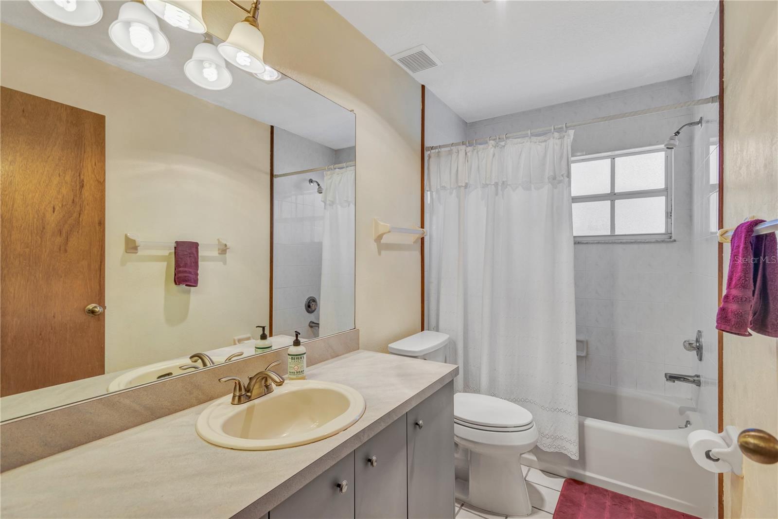 Image 24 of 52 For 11534 River Country Drive