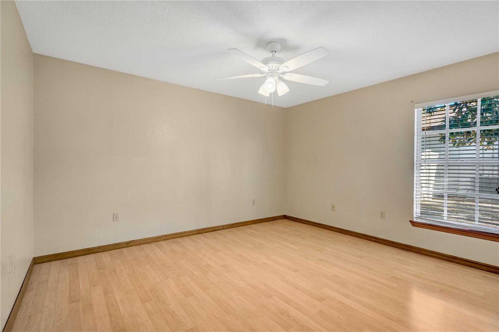 Image 25 of 52 For 11534 River Country Drive