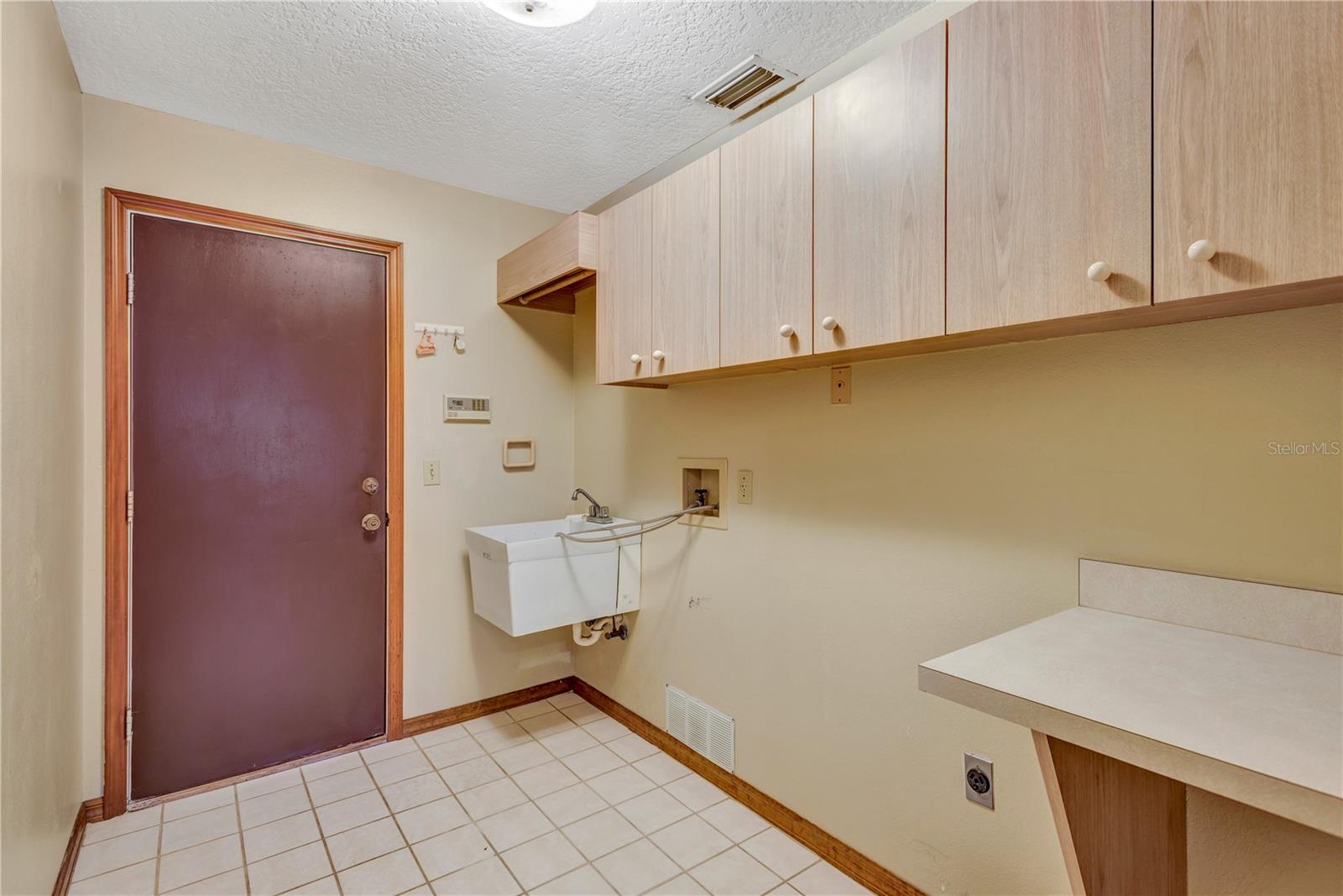 Image 27 of 52 For 11534 River Country Drive