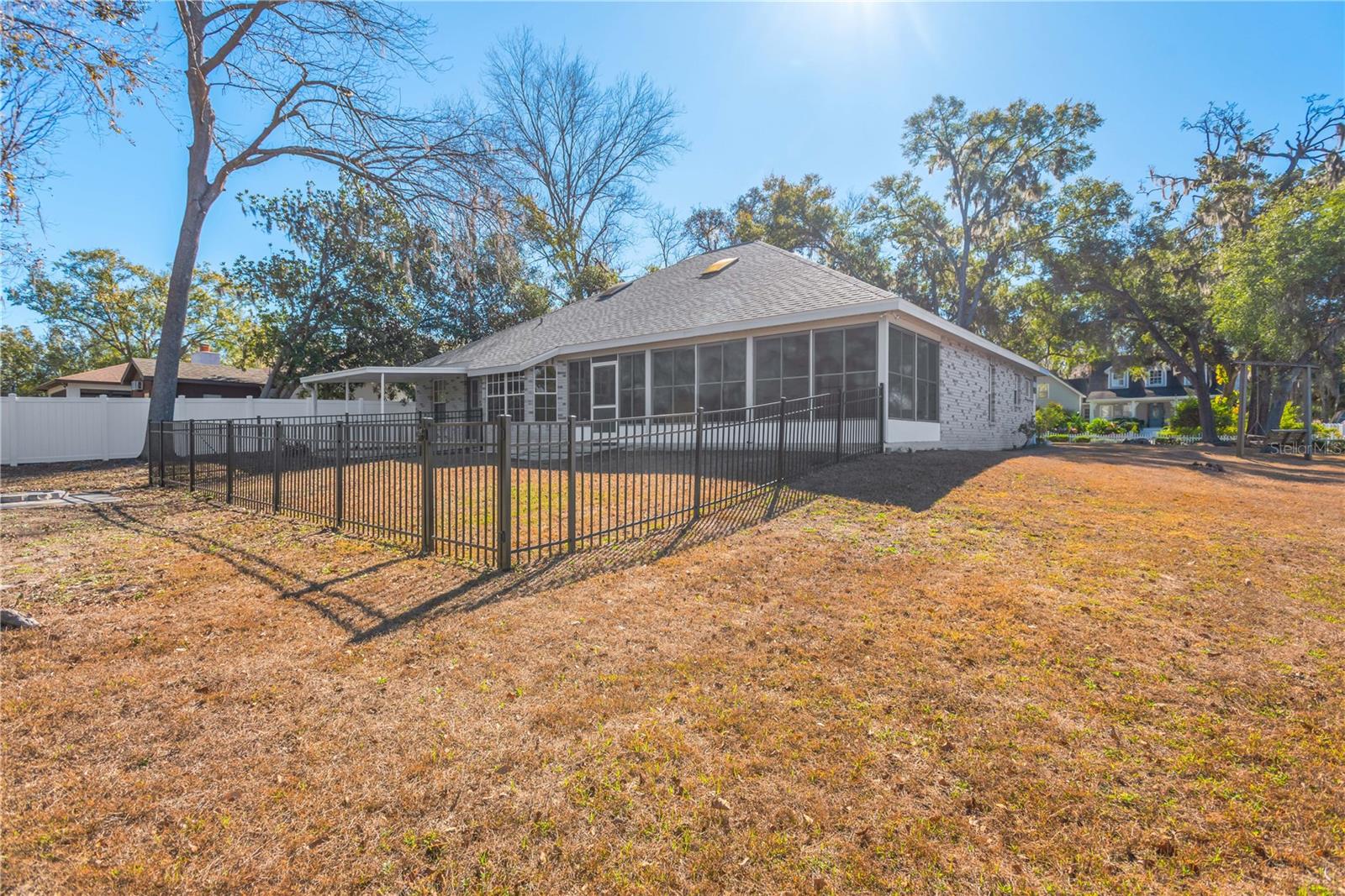 Image 43 of 52 For 11534 River Country Drive