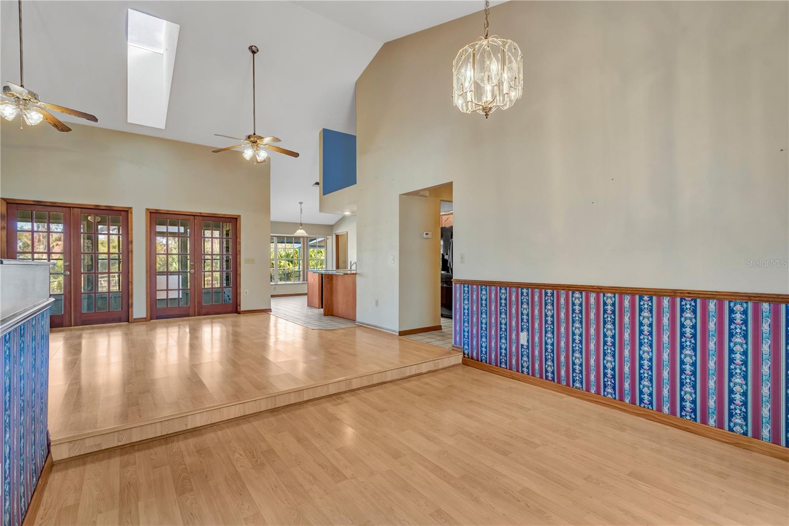 Image 9 of 52 For 11534 River Country Drive