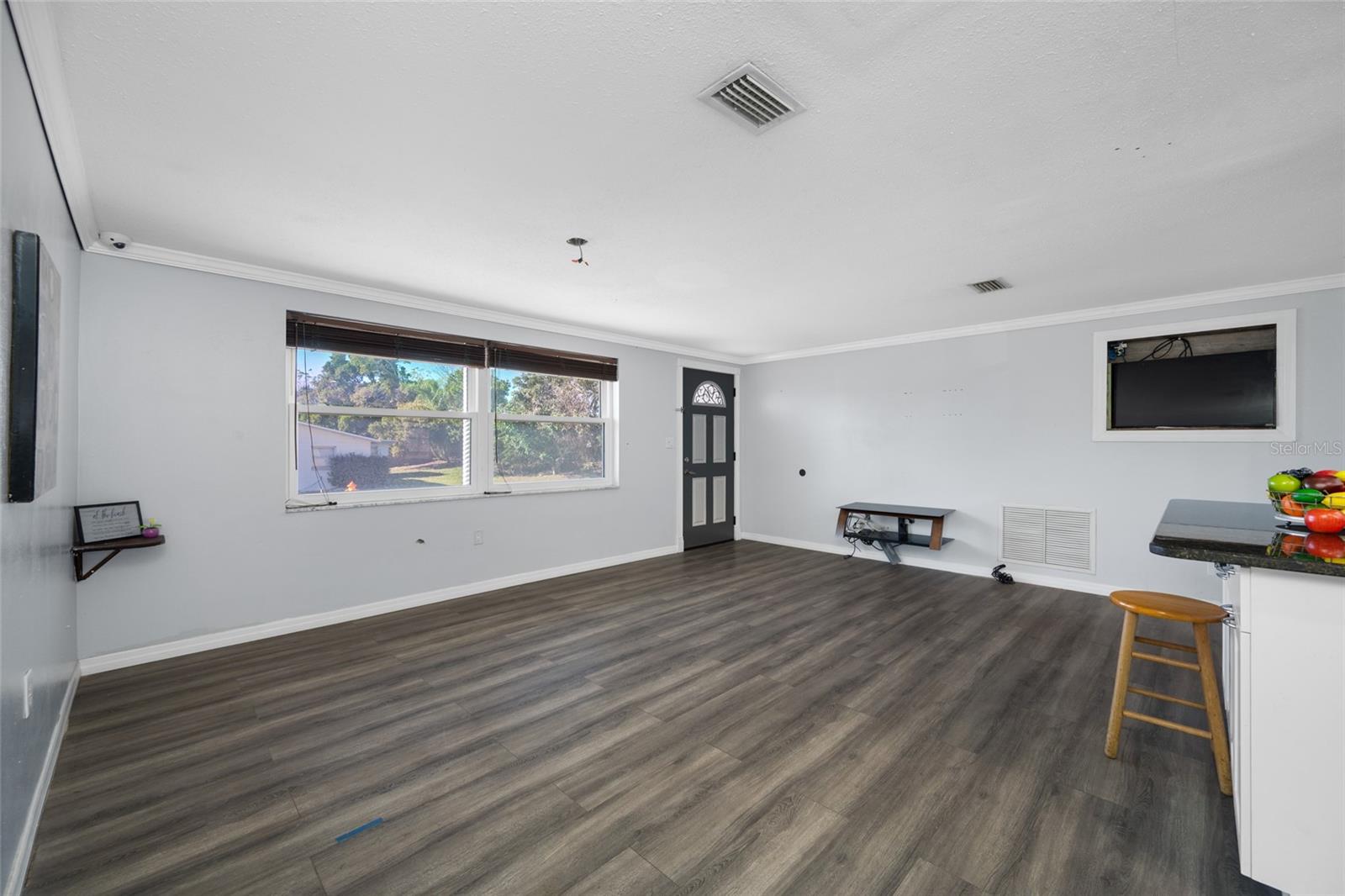 Image 22 of 61 For 3412 Peterborough Street