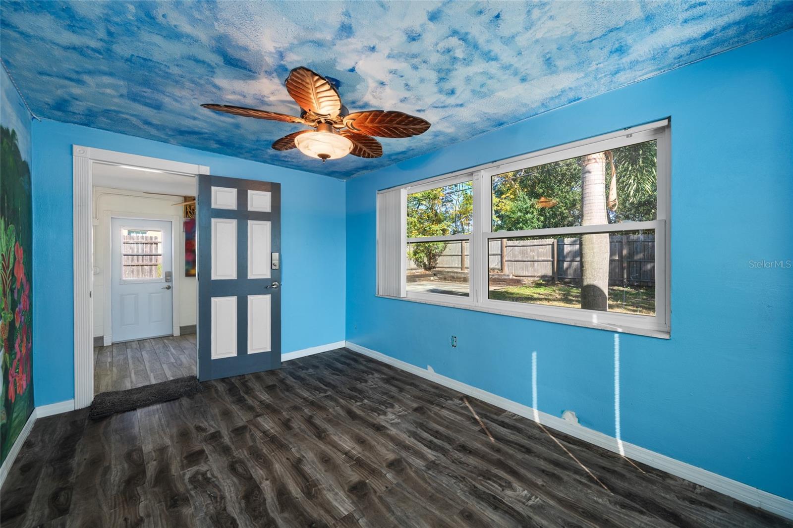 Image 32 of 61 For 3412 Peterborough Street