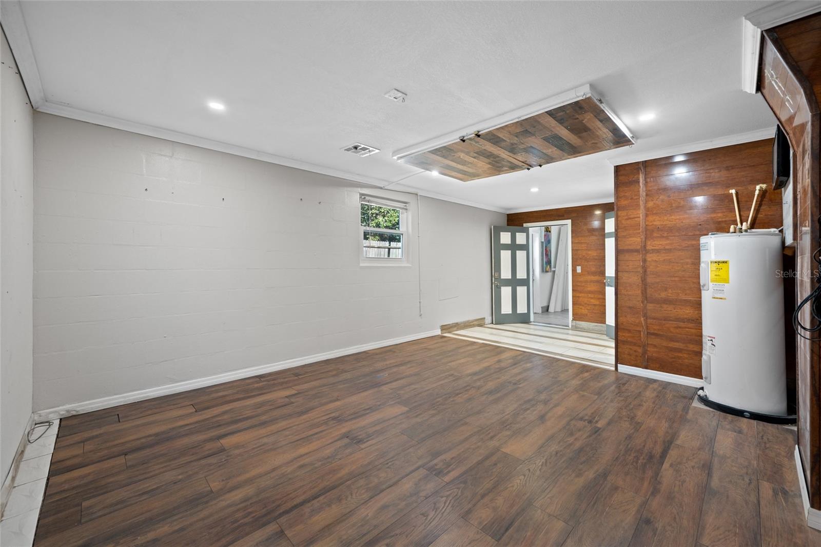 Image 50 of 61 For 3412 Peterborough Street