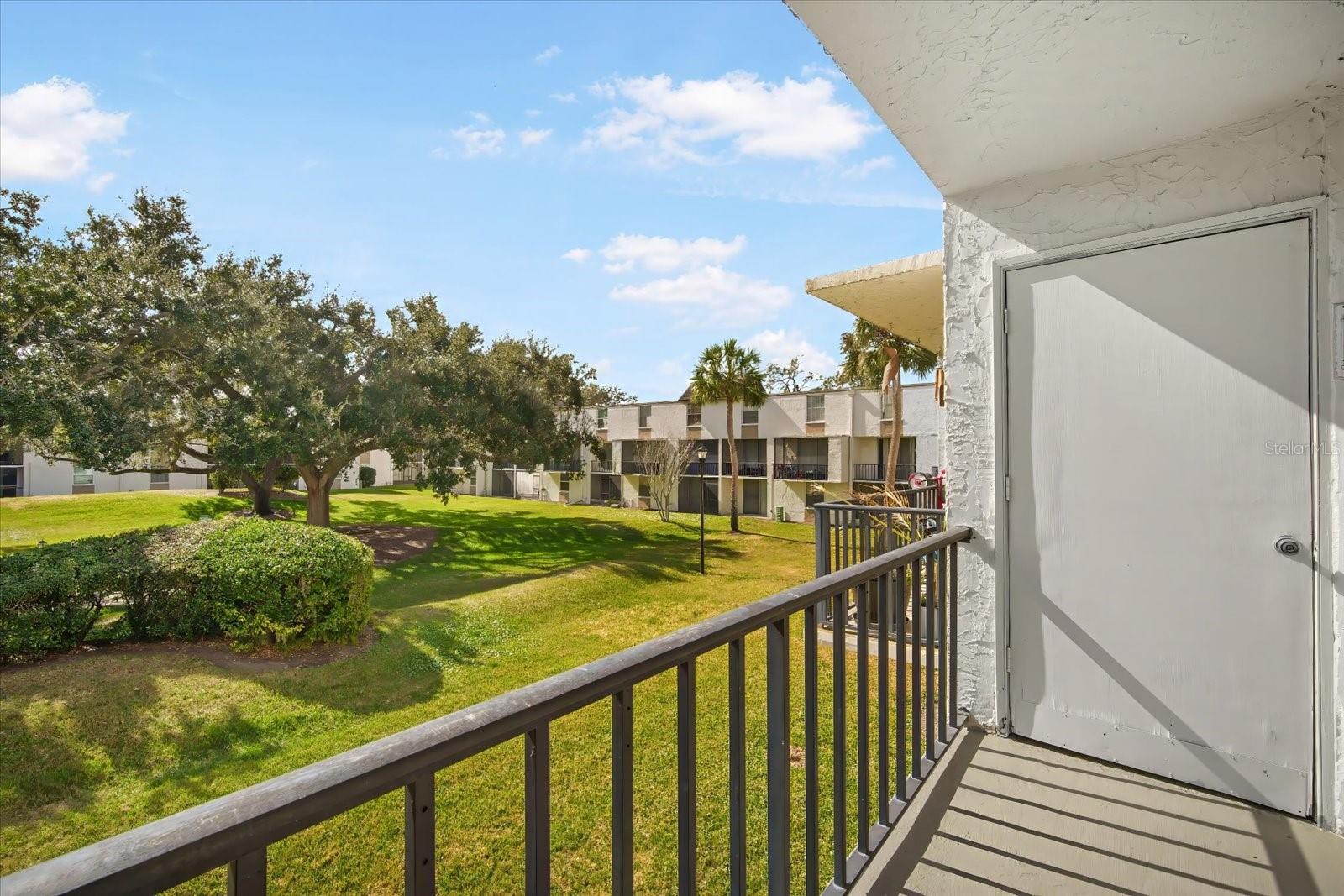 Image 12 of 34 For 811 Russell Lane 309