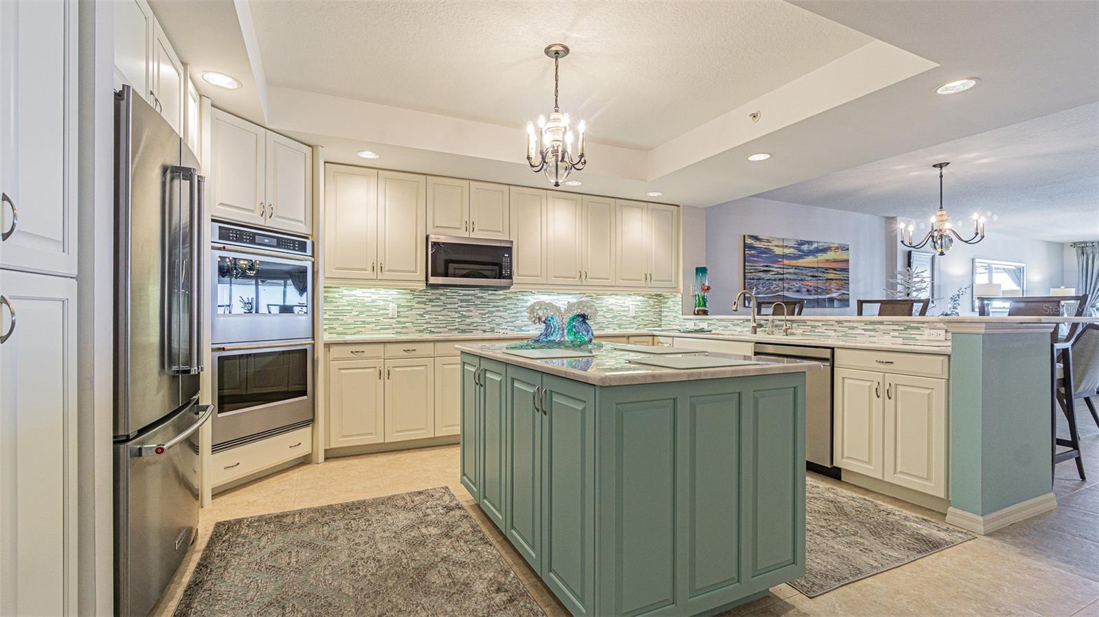 Image 3 of 43 For 1370 Gulf Boulevard 703