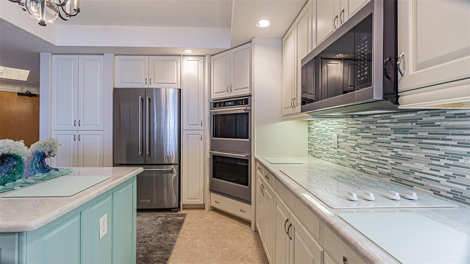 Image 4 of 43 For 1370 Gulf Boulevard 703