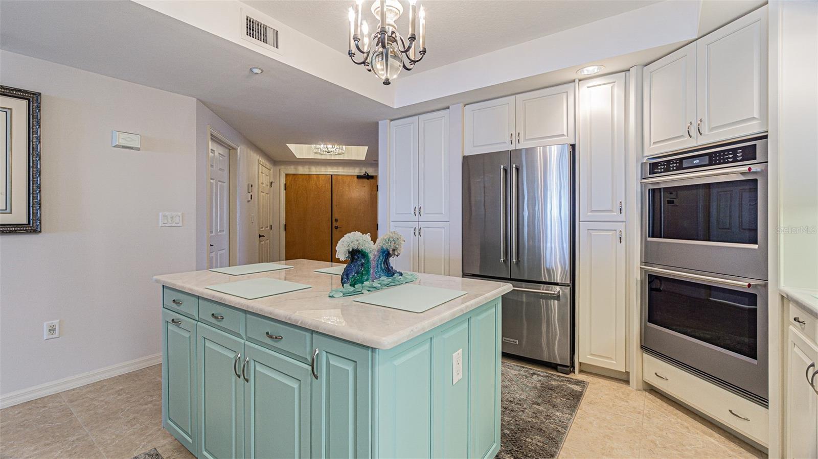 Image 5 of 43 For 1370 Gulf Boulevard 703