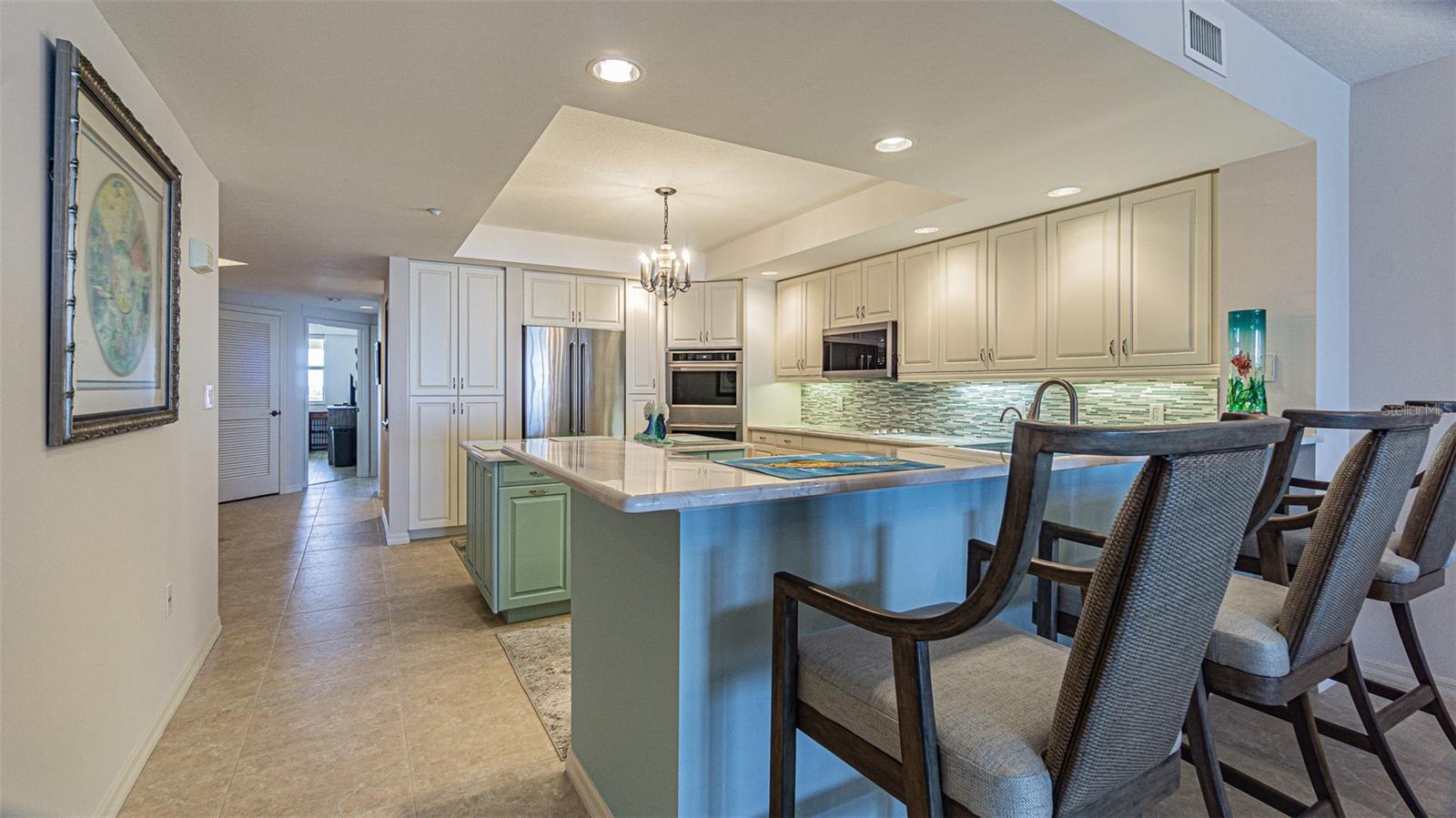 Image 8 of 43 For 1370 Gulf Boulevard 703