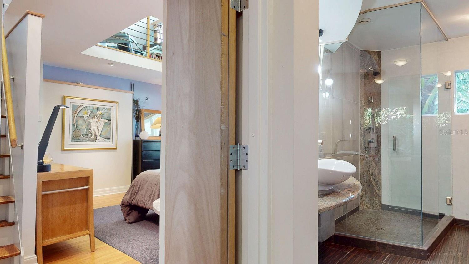 Image 28 of 48 For 115 21st Avenue Ne