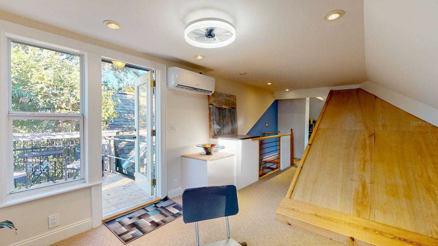 Image 37 of 48 For 115 21st Avenue Ne