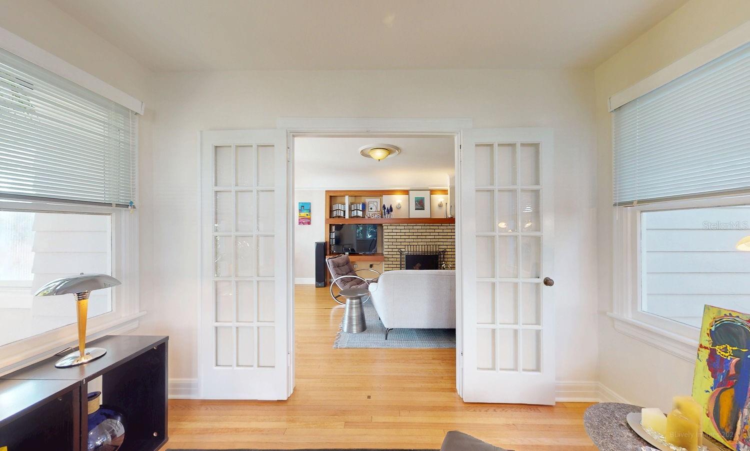 Image 9 of 48 For 115 21st Avenue Ne