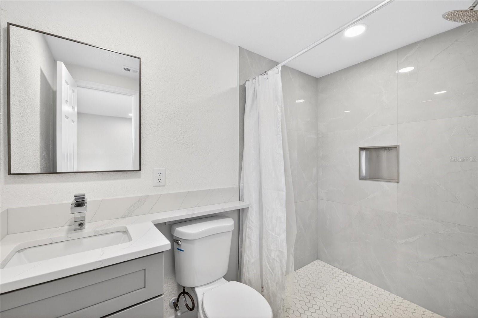 Image 17 of 37 For 8391 54th Street N