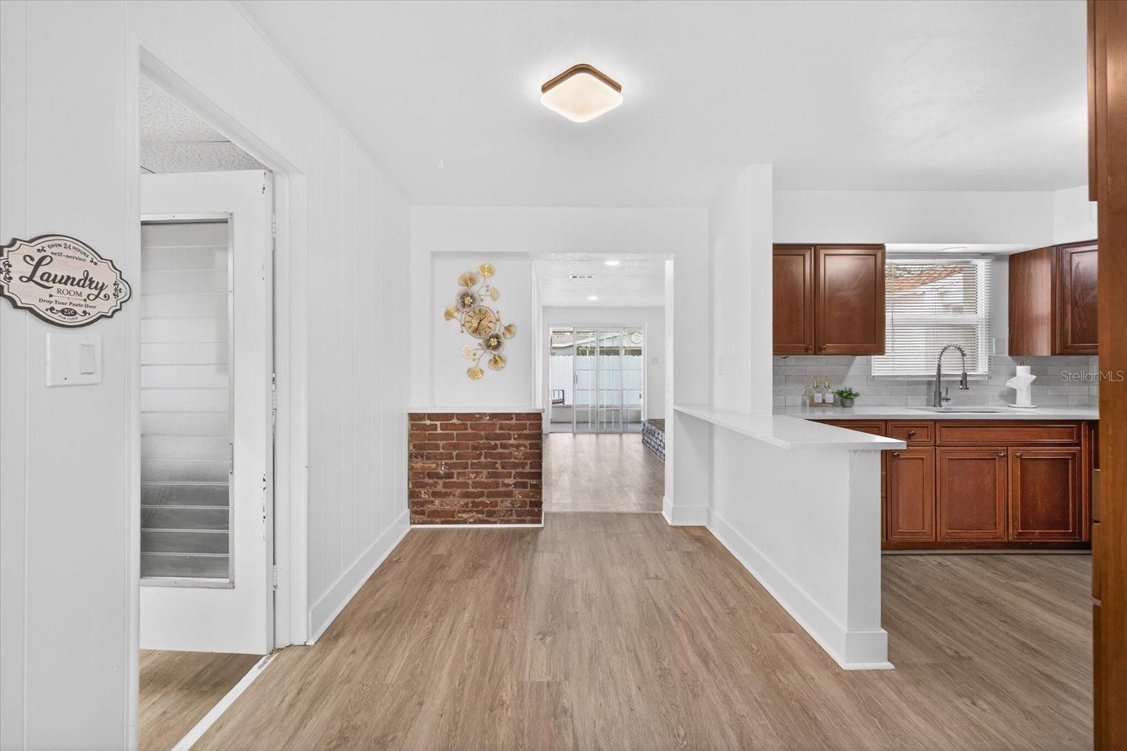 Image 8 of 37 For 8391 54th Street N