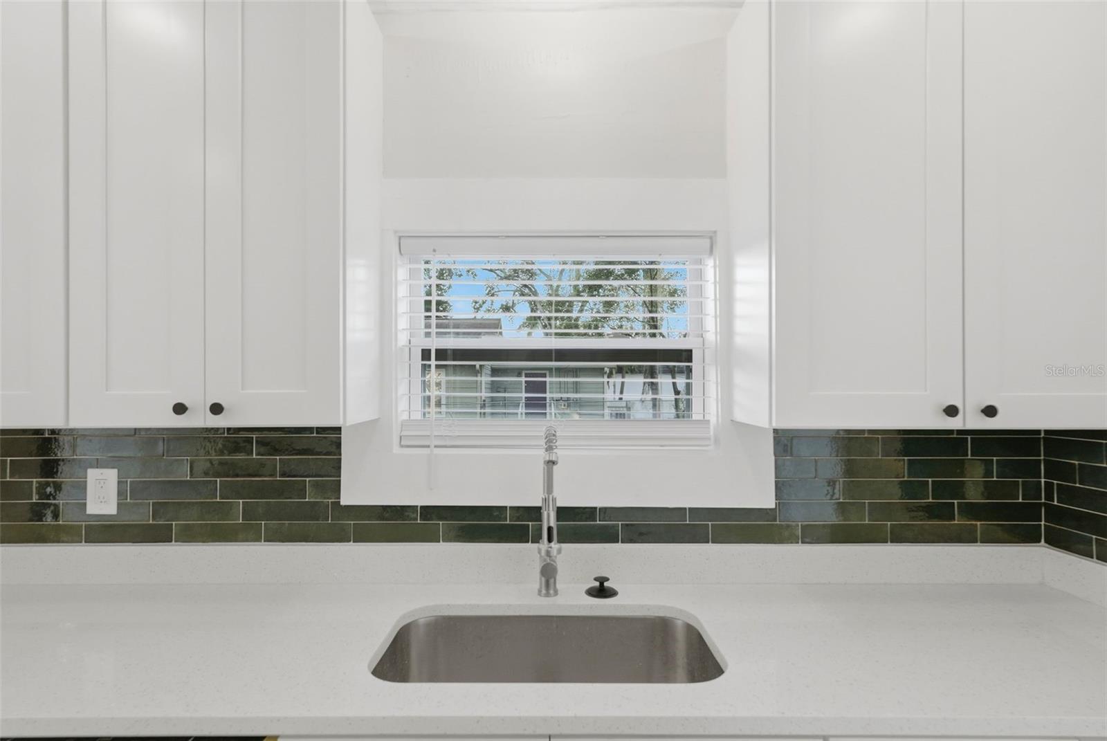 Image 14 of 28 For 851 20th Avenue S