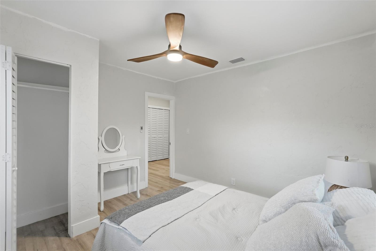 Image 22 of 28 For 851 20th Avenue S