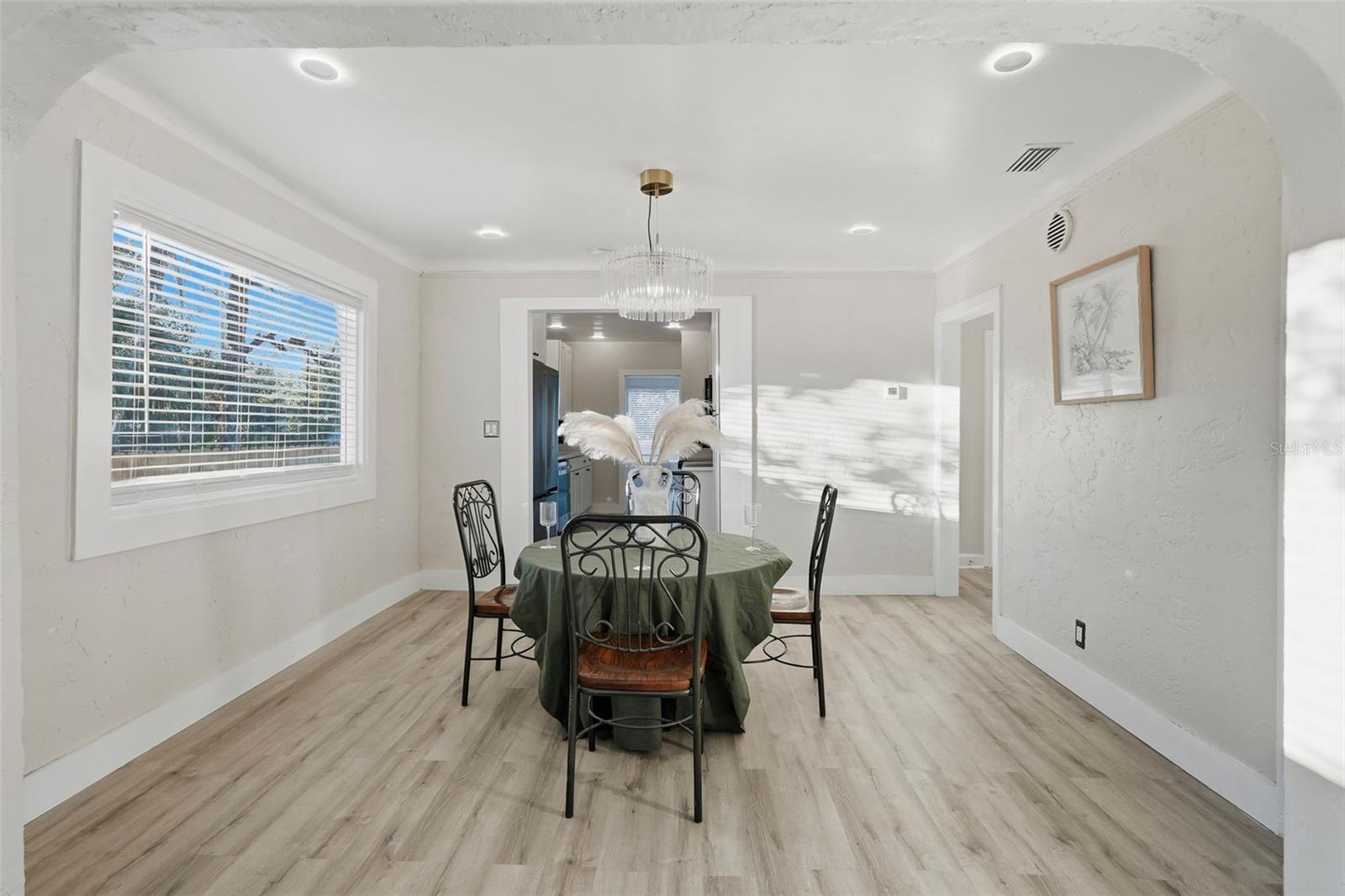 Image 6 of 28 For 851 20th Avenue S