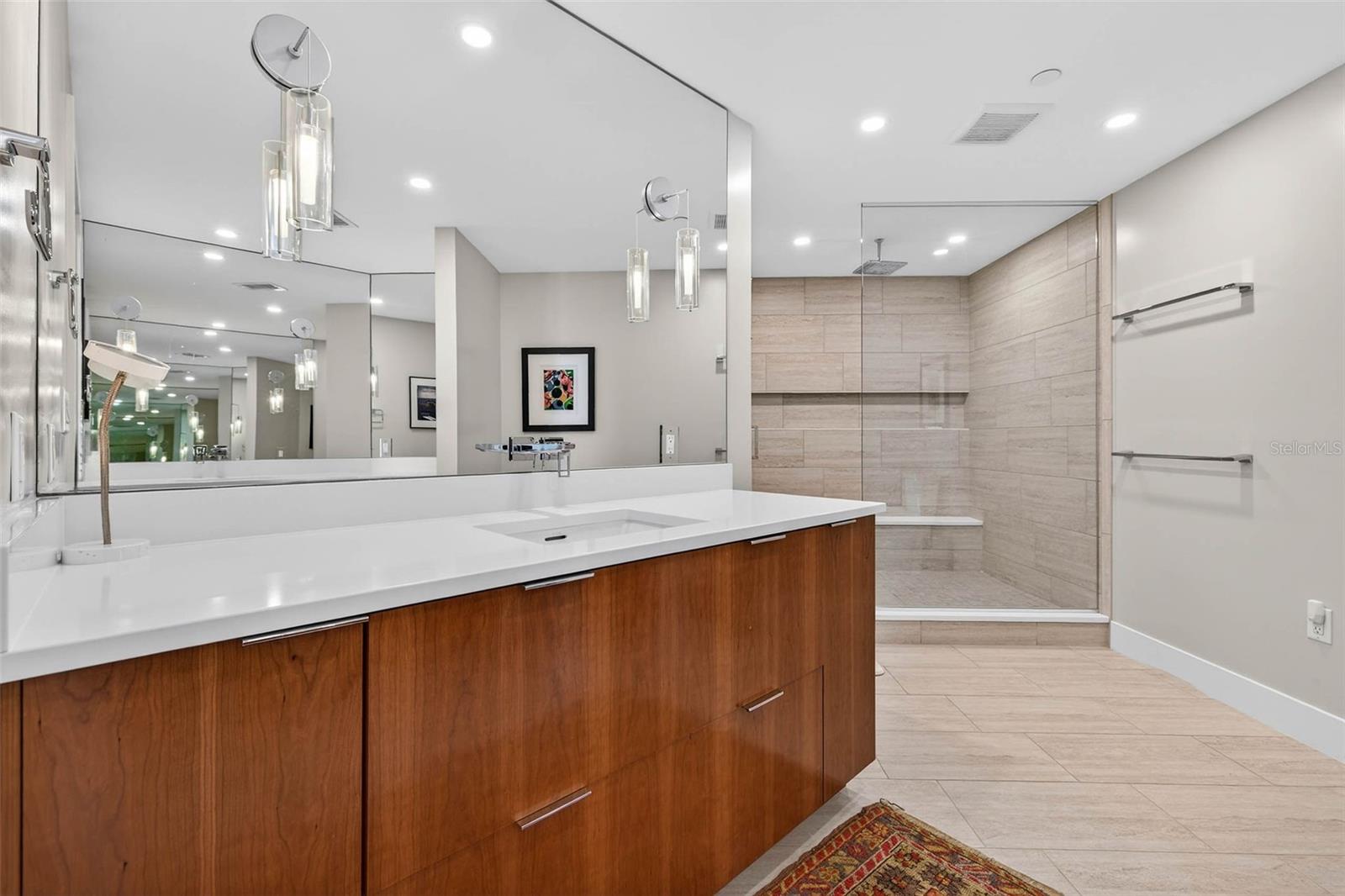 Image 16 of 35 For 1 Seaside Lane 503