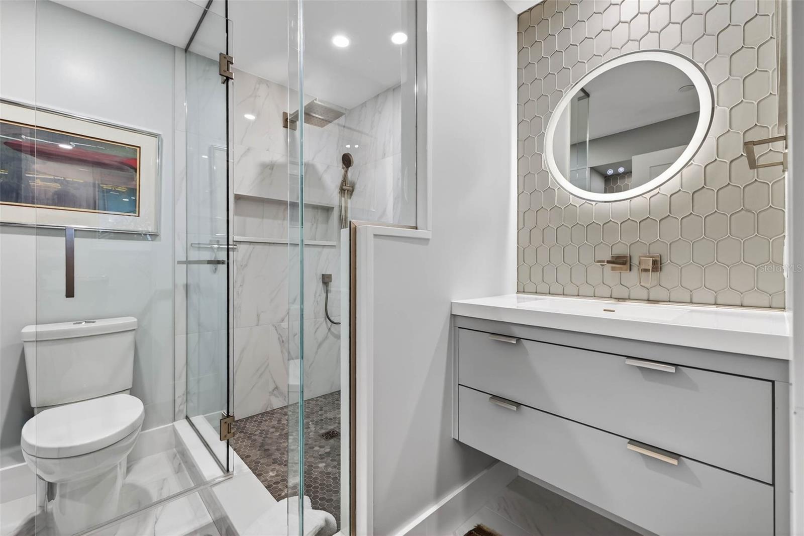 Image 21 of 35 For 1 Seaside Lane 503