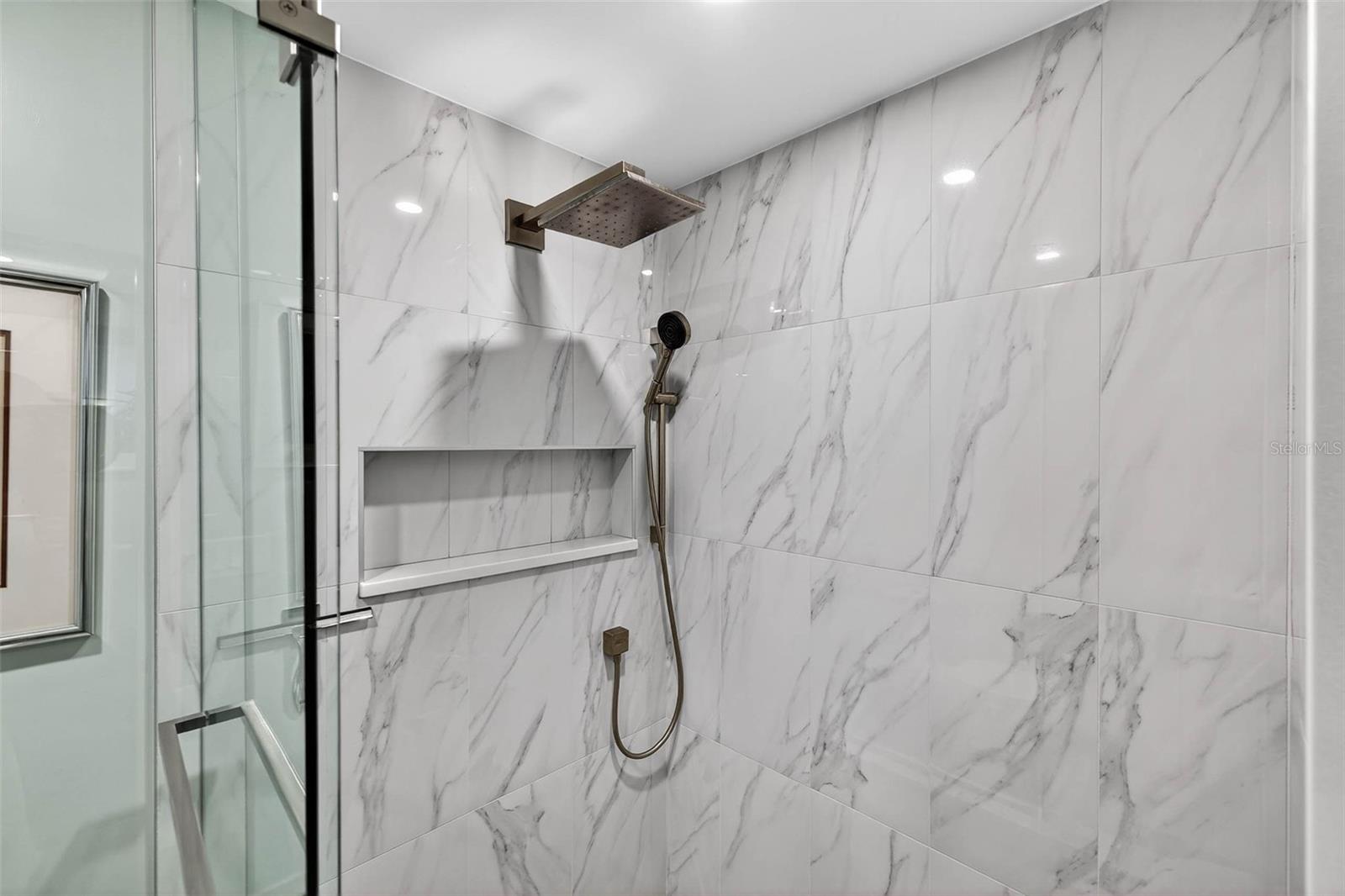 Image 22 of 35 For 1 Seaside Lane 503