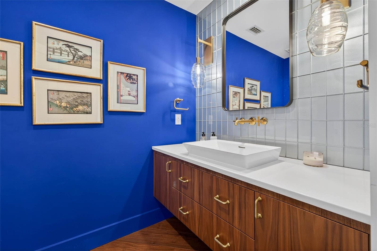 Image 24 of 35 For 1 Seaside Lane 503