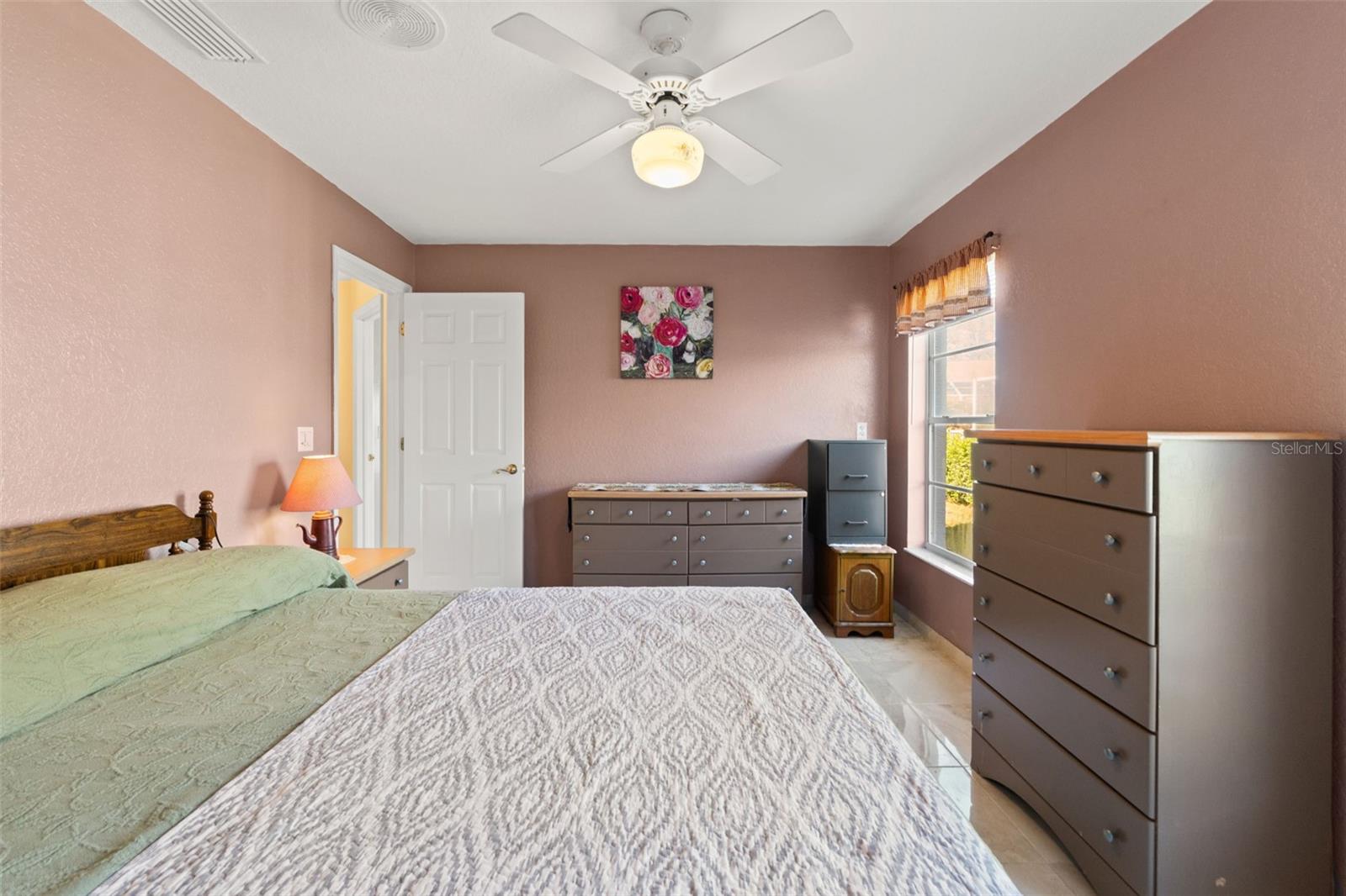 Image 31 of 51 For 13615 Arden Drive