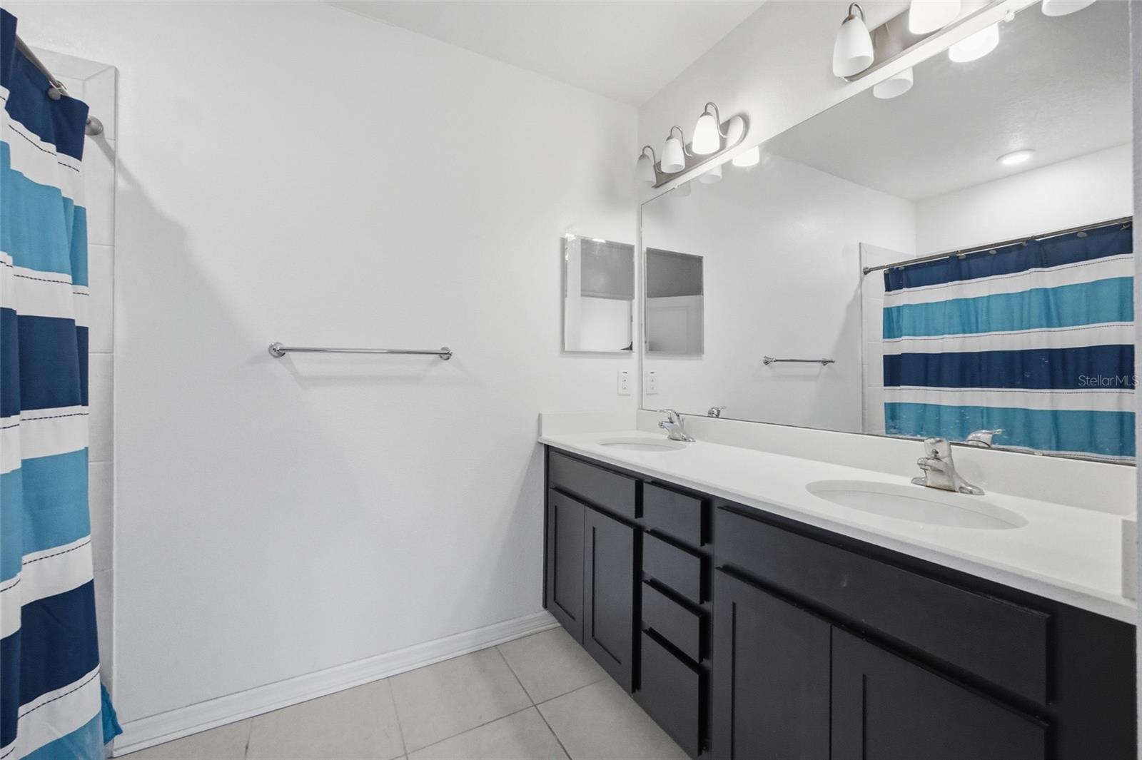 Image 17 of 42 For 1145 Sleepy Oak Drive